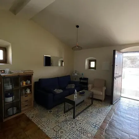 Casita Rural Entre Olivos Biar